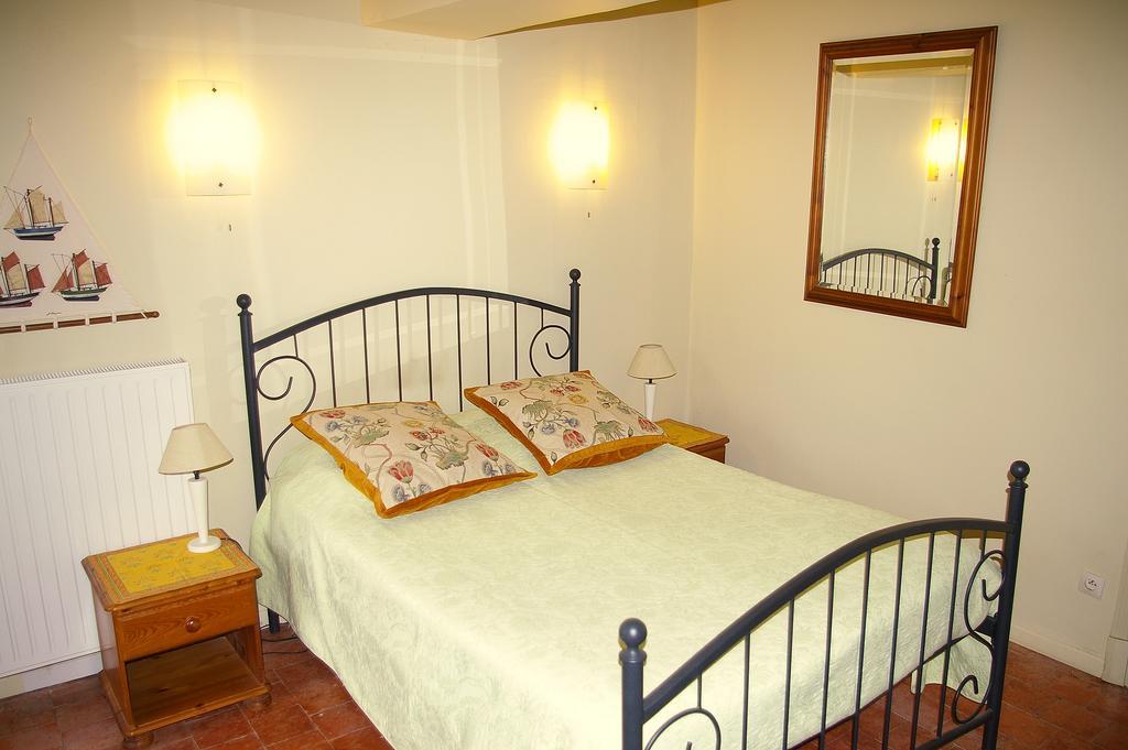 Chambres Au Logis Des Acacias Le Puley ภายนอก รูปภาพ